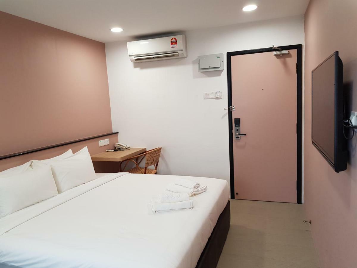 Bloommaze Boutique Hotel Кланг Екстериор снимка